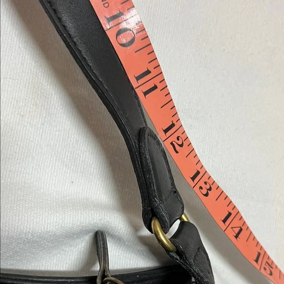 Coach Vintage Elegant Black Leather Shoulder Bag - Picture 14 of 16